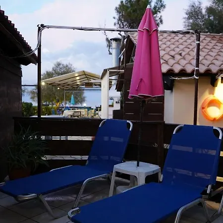 Oasis Beachfront Studios & Apartments, By Zantewize Alykanas  Extérieur photo