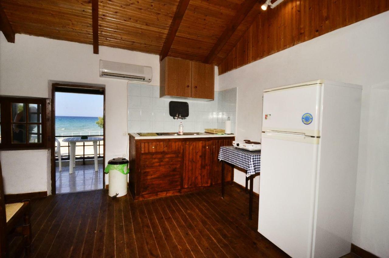 Oasis Beachfront & Apartments, By Zantewize Alykanas (Zakynthos)